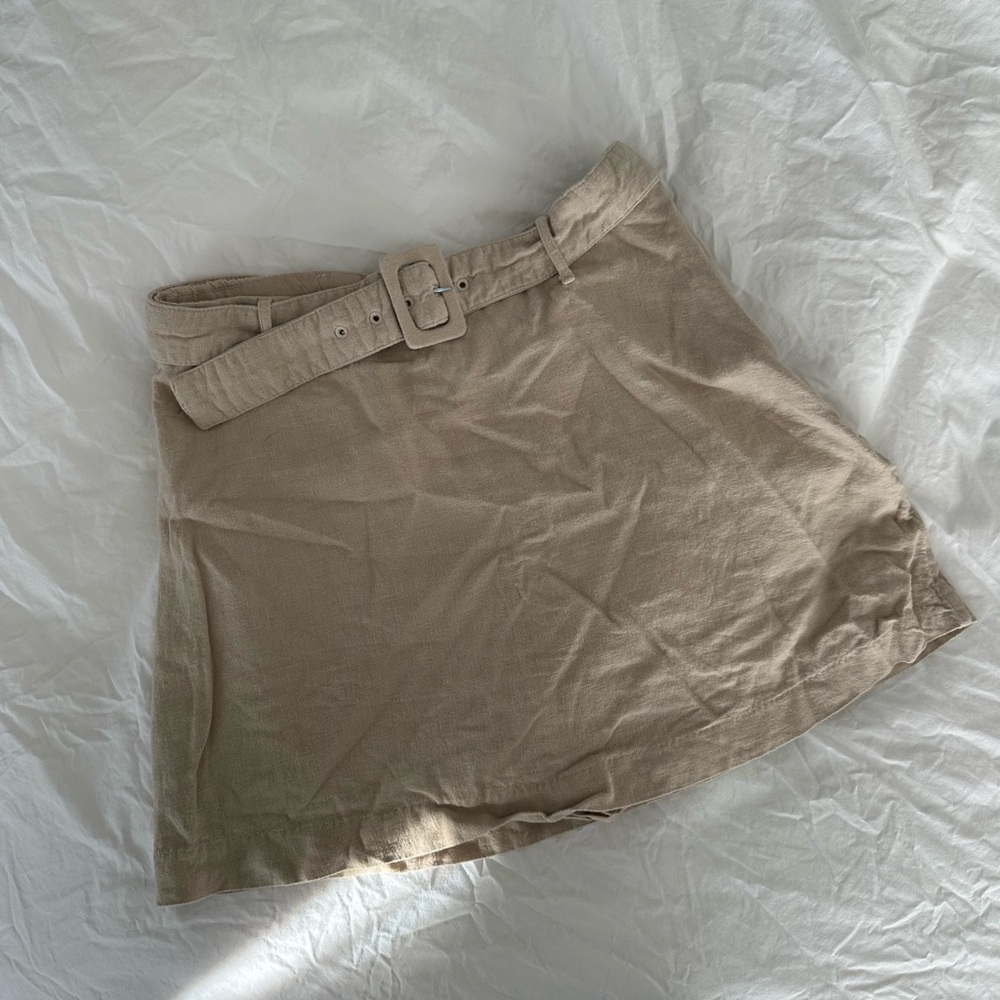 Abercrombie & Fitch Beige Skort